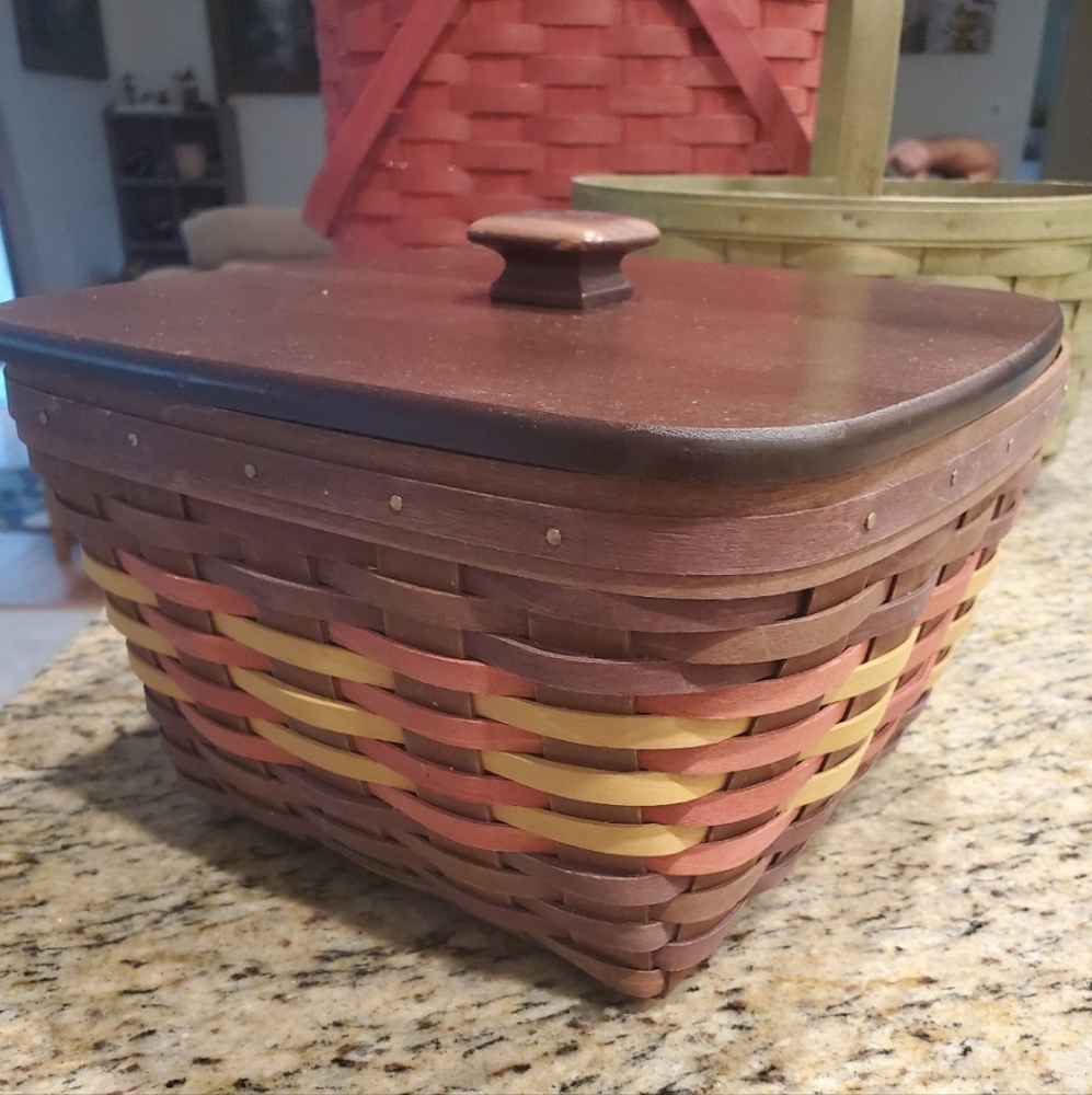 Longaberger Large Autumn Leaves Large Berry Basket with Lid and Protector